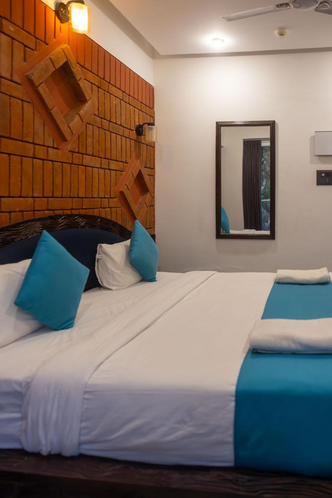 Downtown Hostels - Anjuna Exterior photo