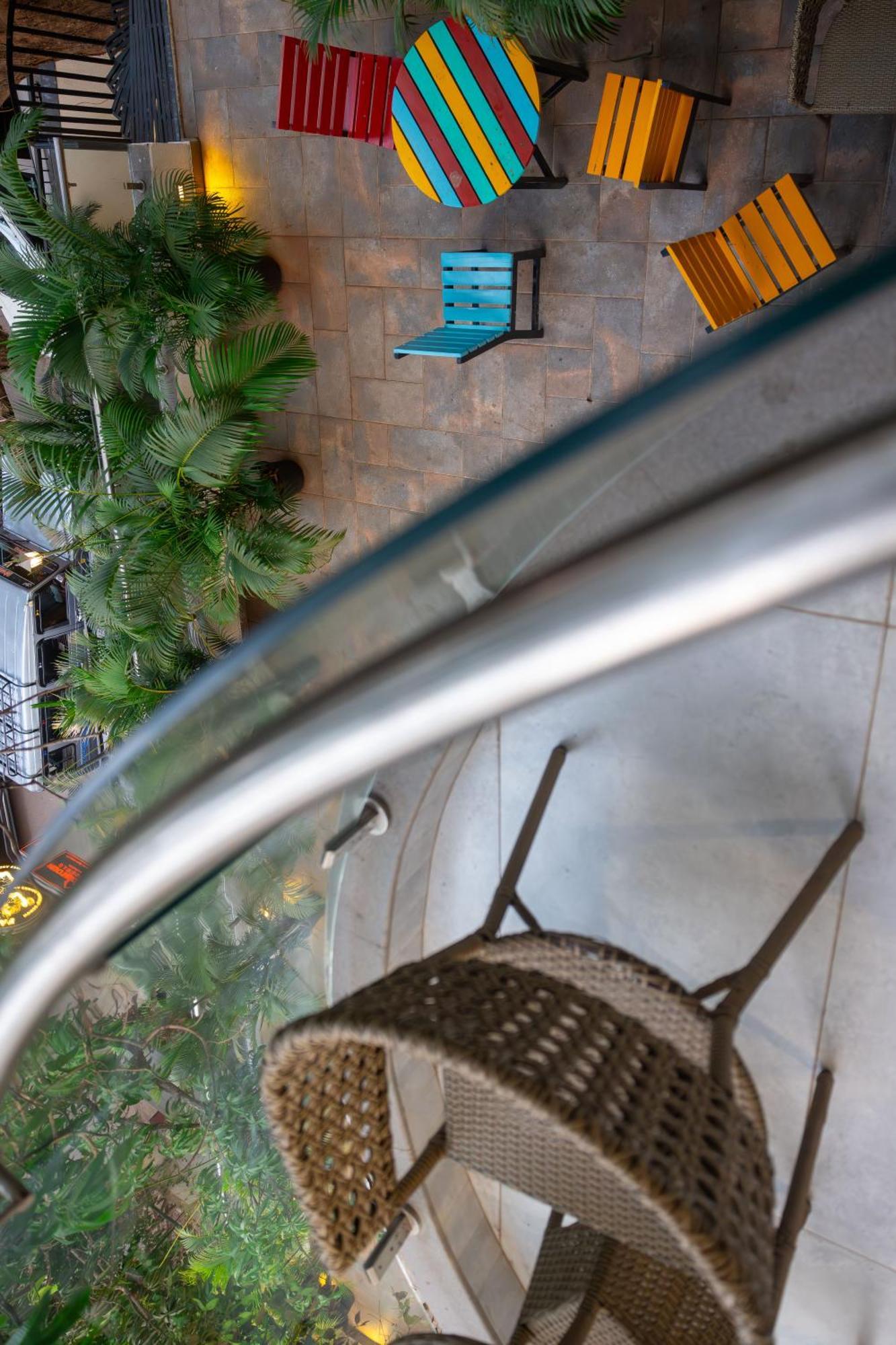 Downtown Hostels - Anjuna Exterior photo