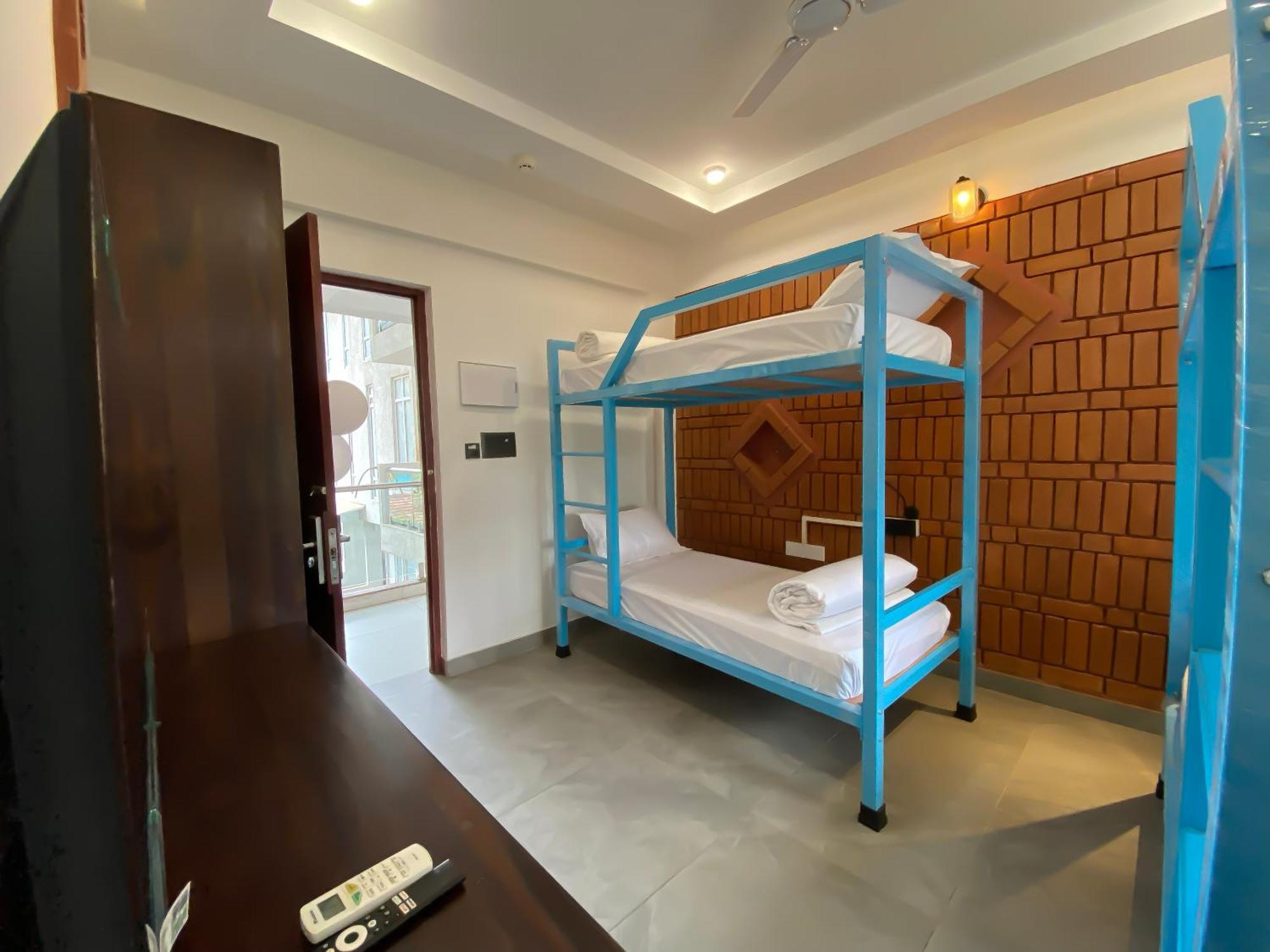 Downtown Hostels - Anjuna Exterior photo