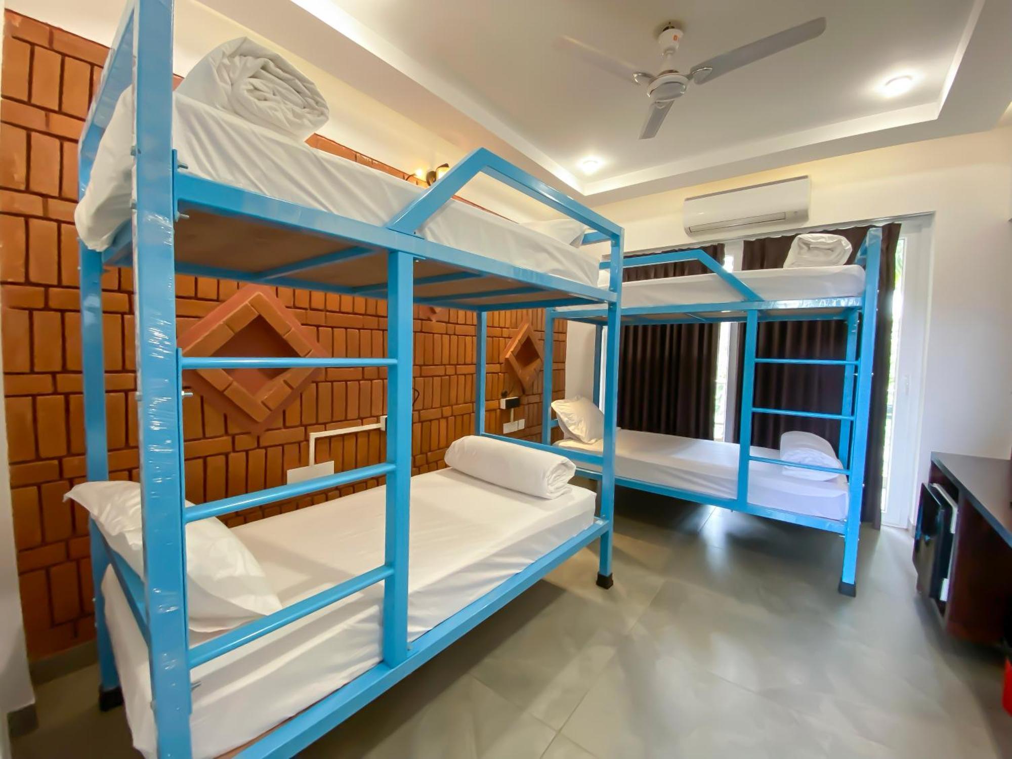 Downtown Hostels - Anjuna Exterior photo