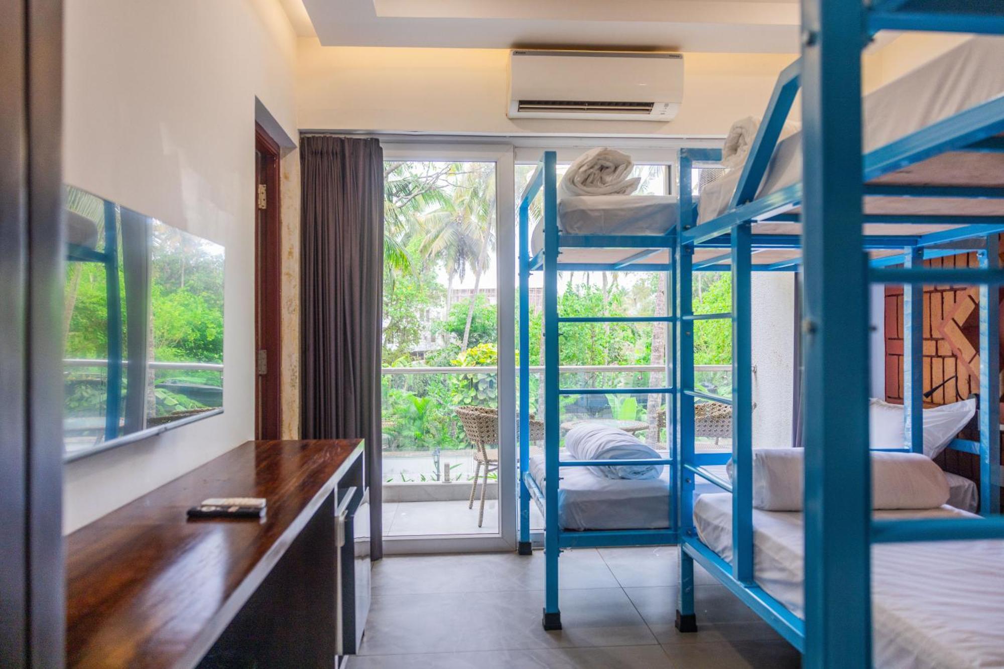 Downtown Hostels - Anjuna Exterior photo