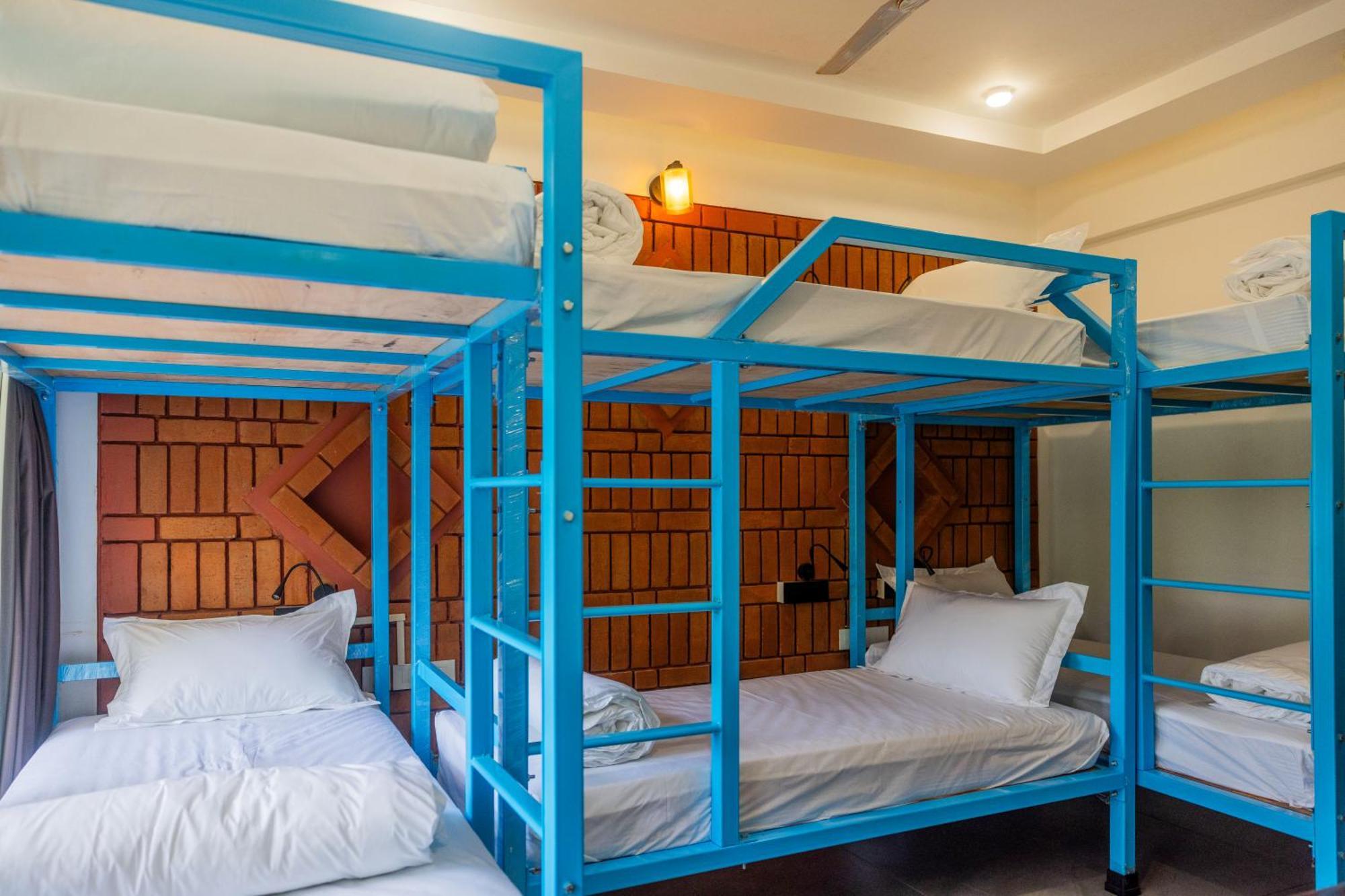 Downtown Hostels - Anjuna Exterior photo