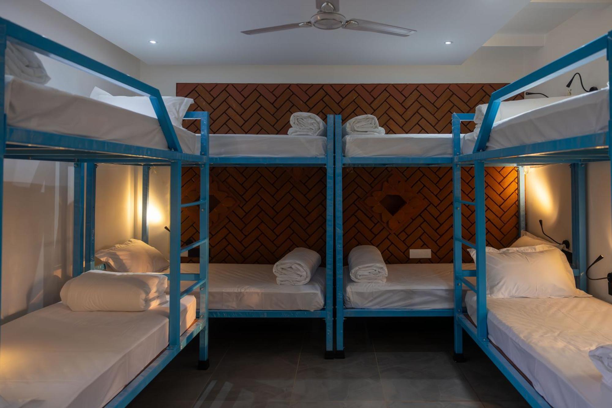 Downtown Hostels - Anjuna Exterior photo