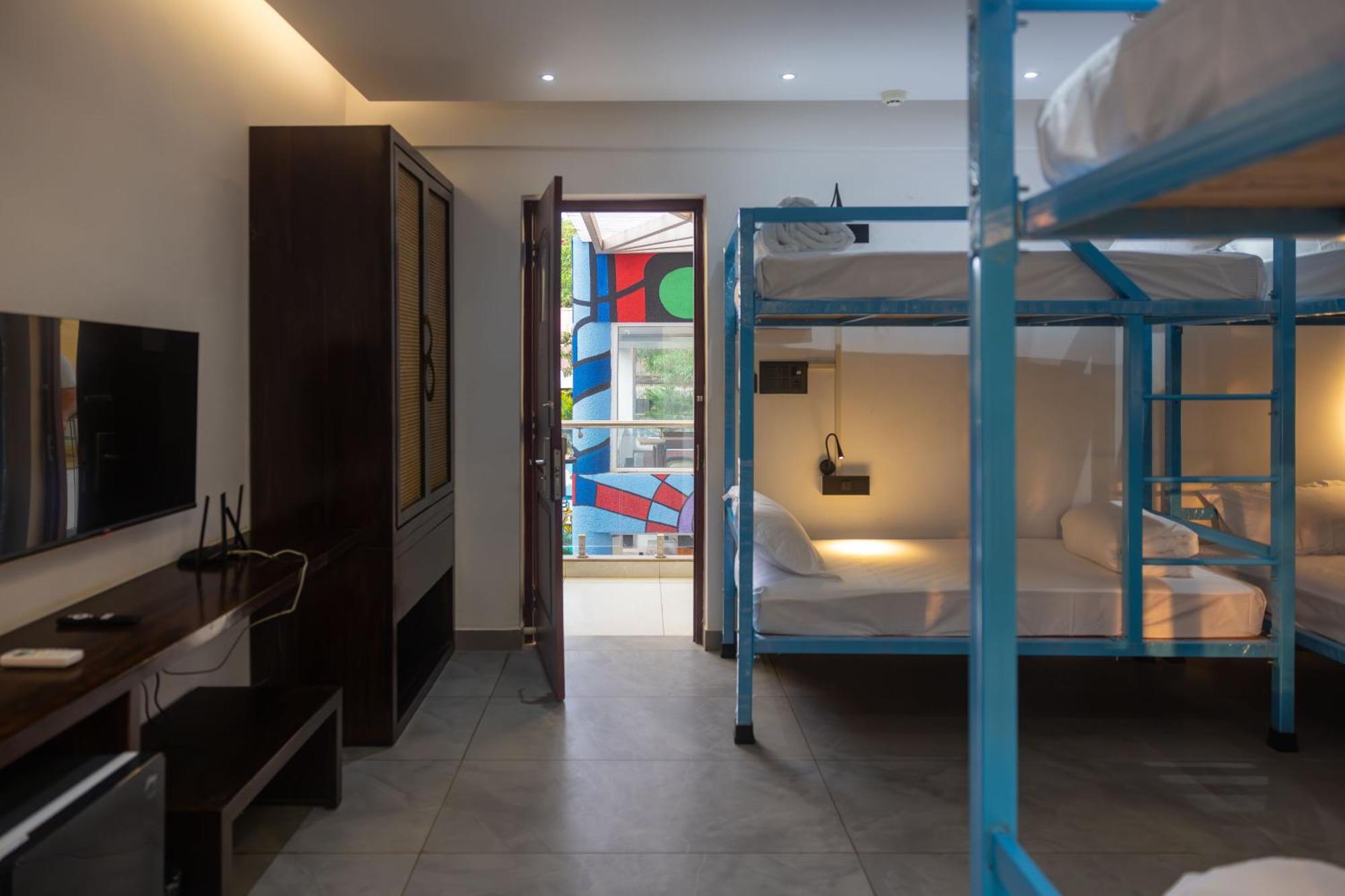 Downtown Hostels - Anjuna Exterior photo